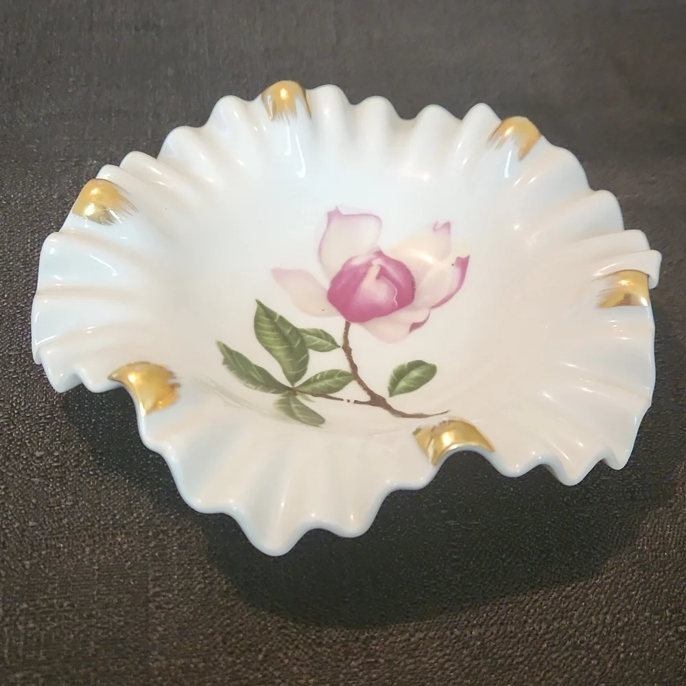 VINTAGE MITTERTEICH BAVARIA ROSE GERMAN RUFFLED TRINKET DISH/ASHTRAY. #6129O35.
